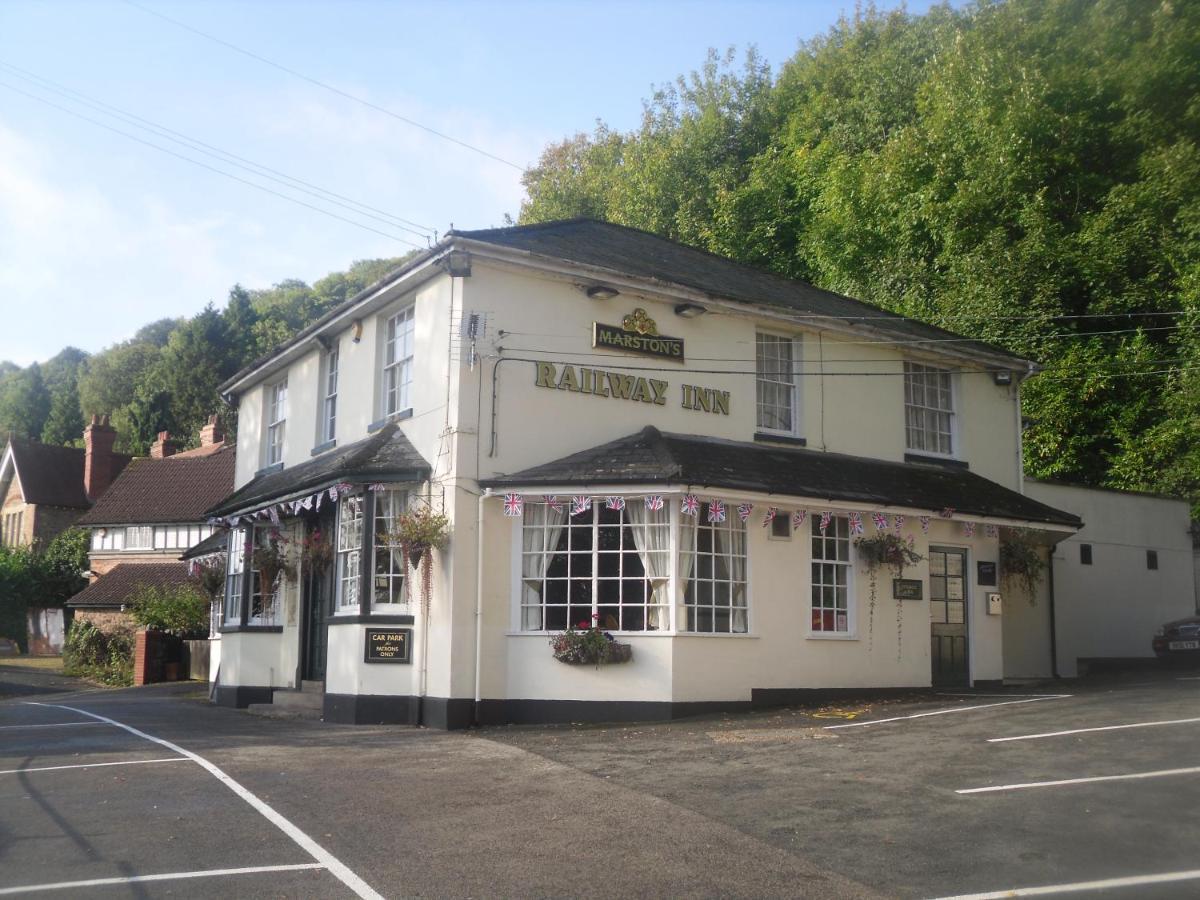 Railway Inn Malvern Wells Esterno foto