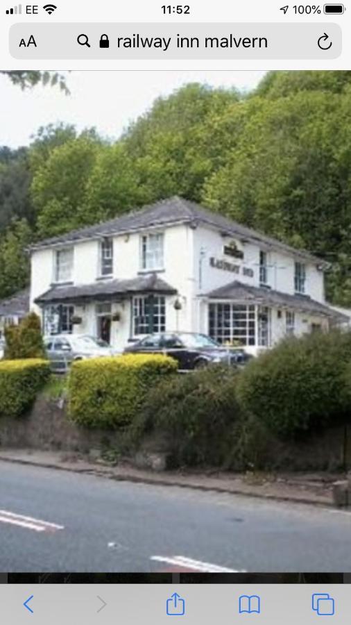 Railway Inn Malvern Wells Esterno foto